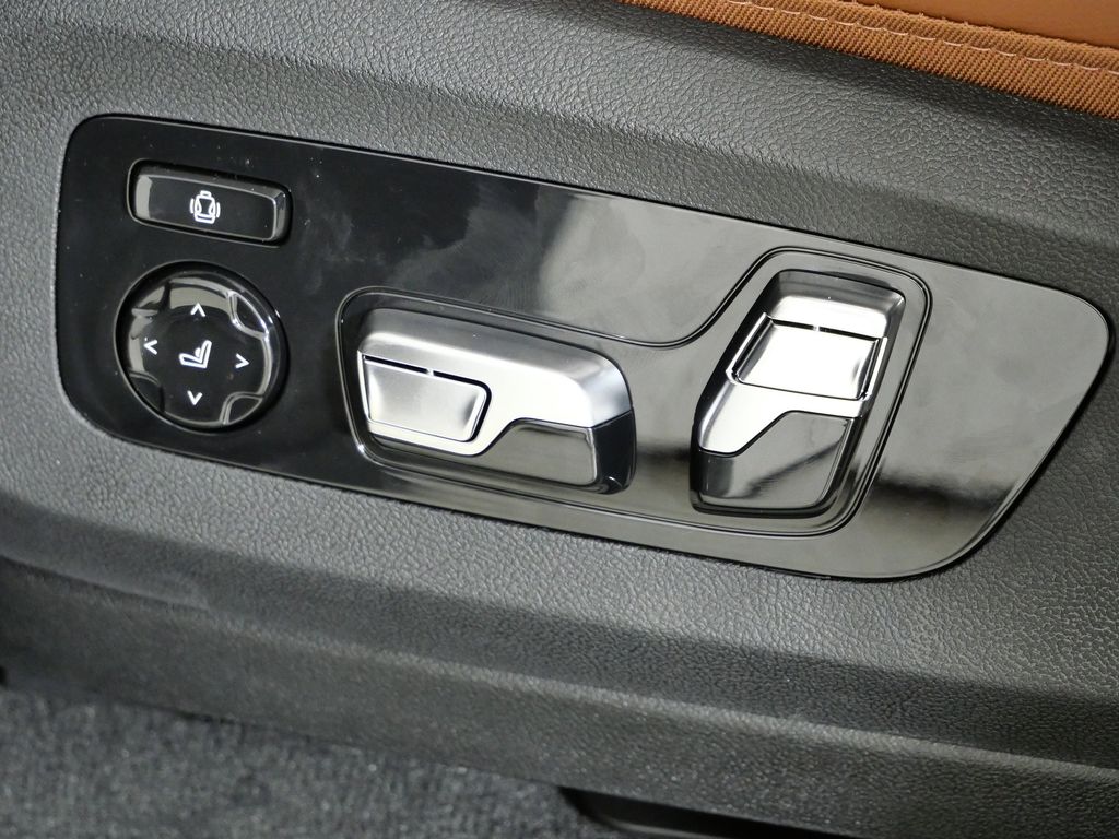 Thumbnail: 2026 BMW X5 - 39