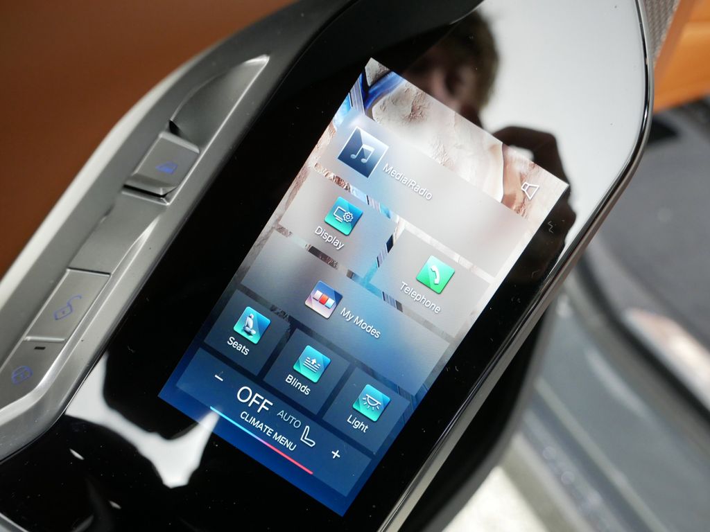 Thumbnail: 2025 BMW 7 Series - 29