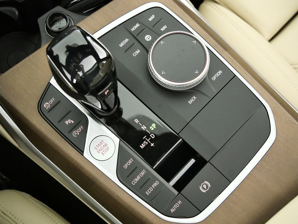 Thumbnail: 2020 BMW 3 Series - 46