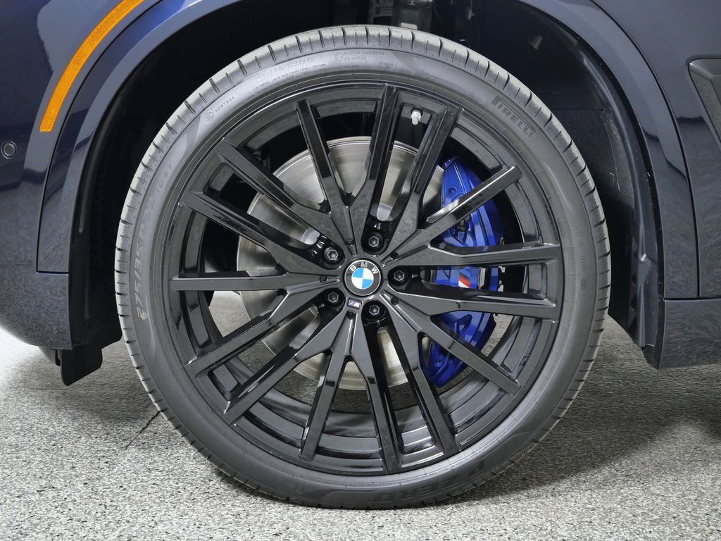 Thumbnail: 2026 BMW X5 - 17