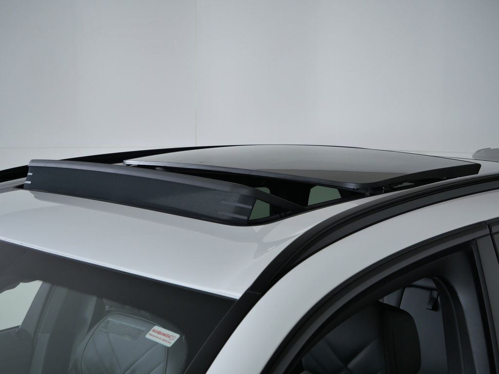 Thumbnail: 2026 BMW X5 - 18