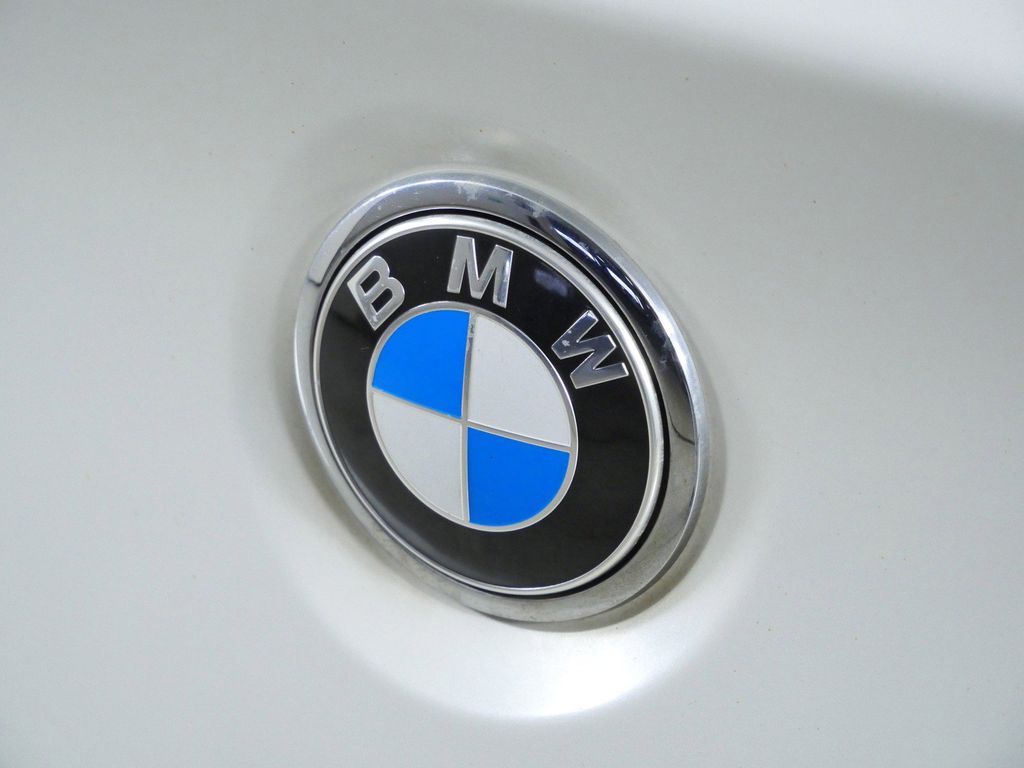 Thumbnail: 2016 BMW 6 Series - 12