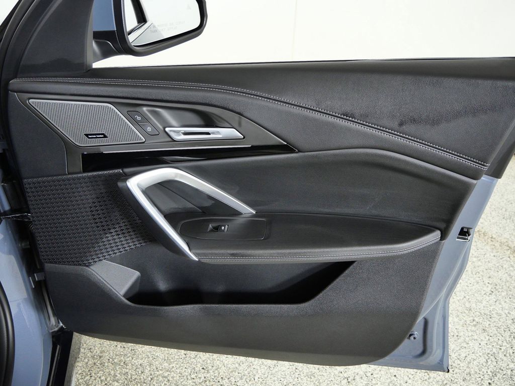 Thumbnail: 2026 BMW X1 - 19