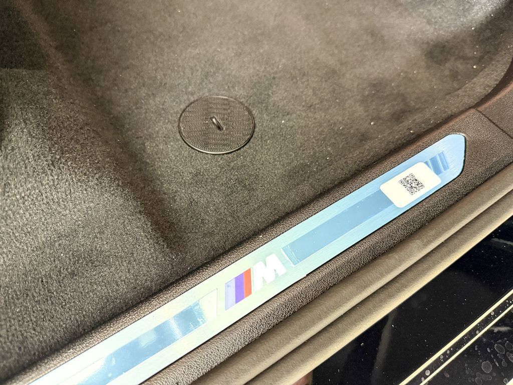 Thumbnail: 2026 BMW X7 - 25