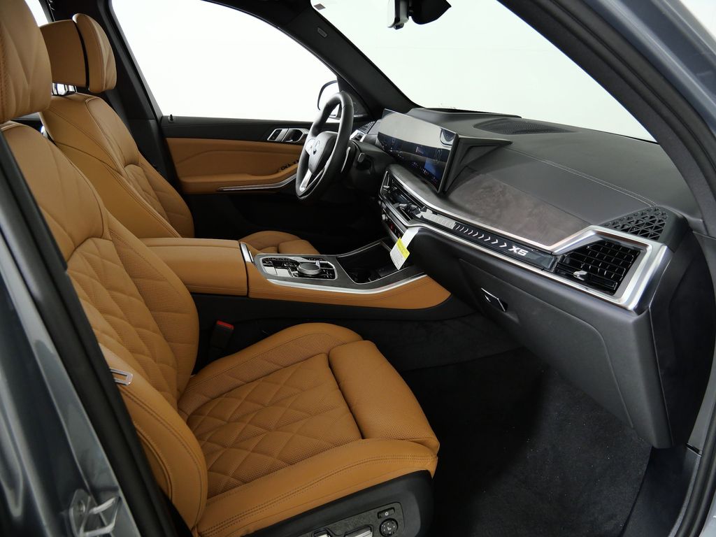 Thumbnail: 2026 BMW X5 - 20