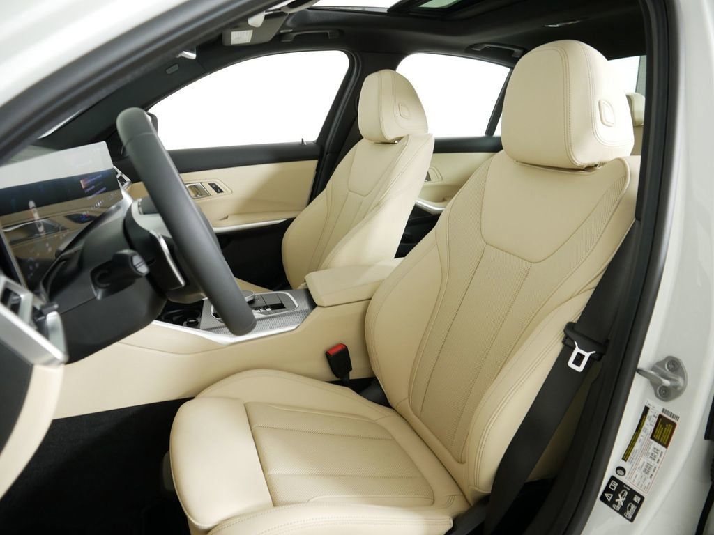 Thumbnail: 2025 BMW 3 Series - 32