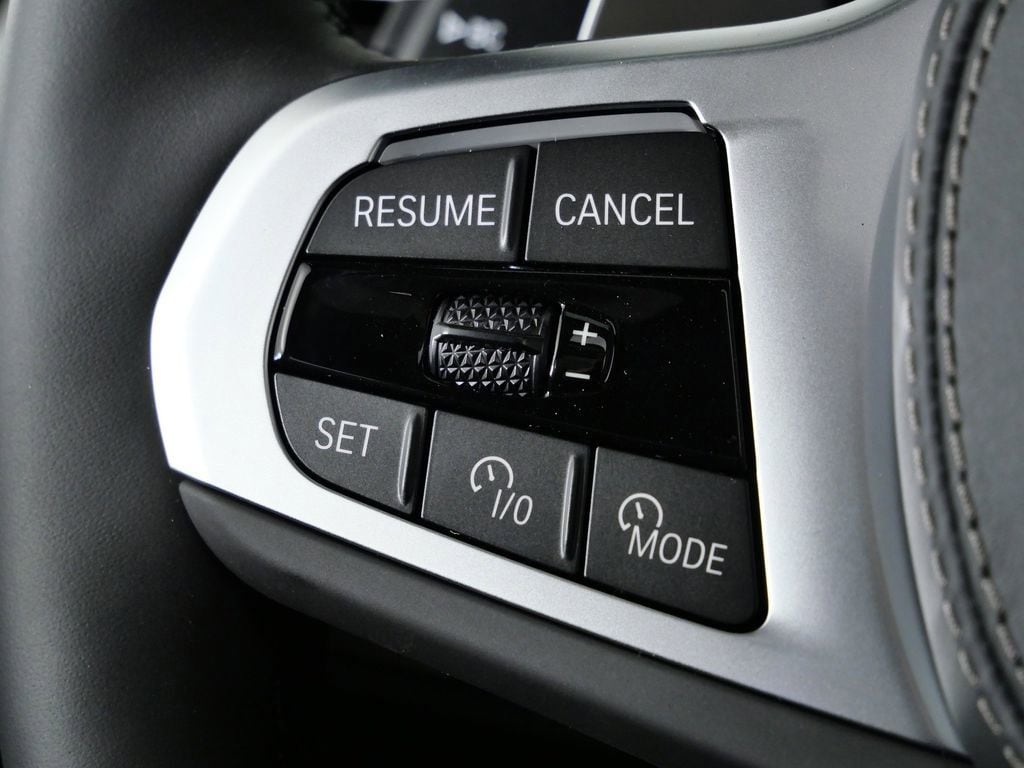 Thumbnail: 2026 BMW X7 - 44