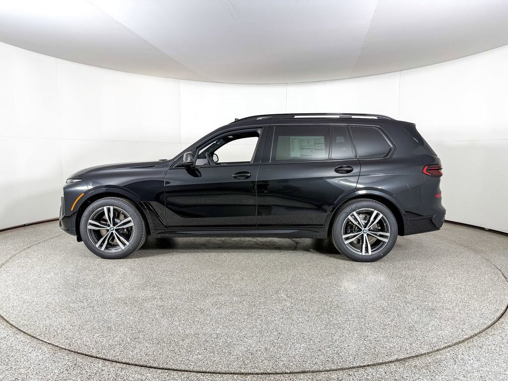 Thumbnail: 2026 BMW X7 - 12