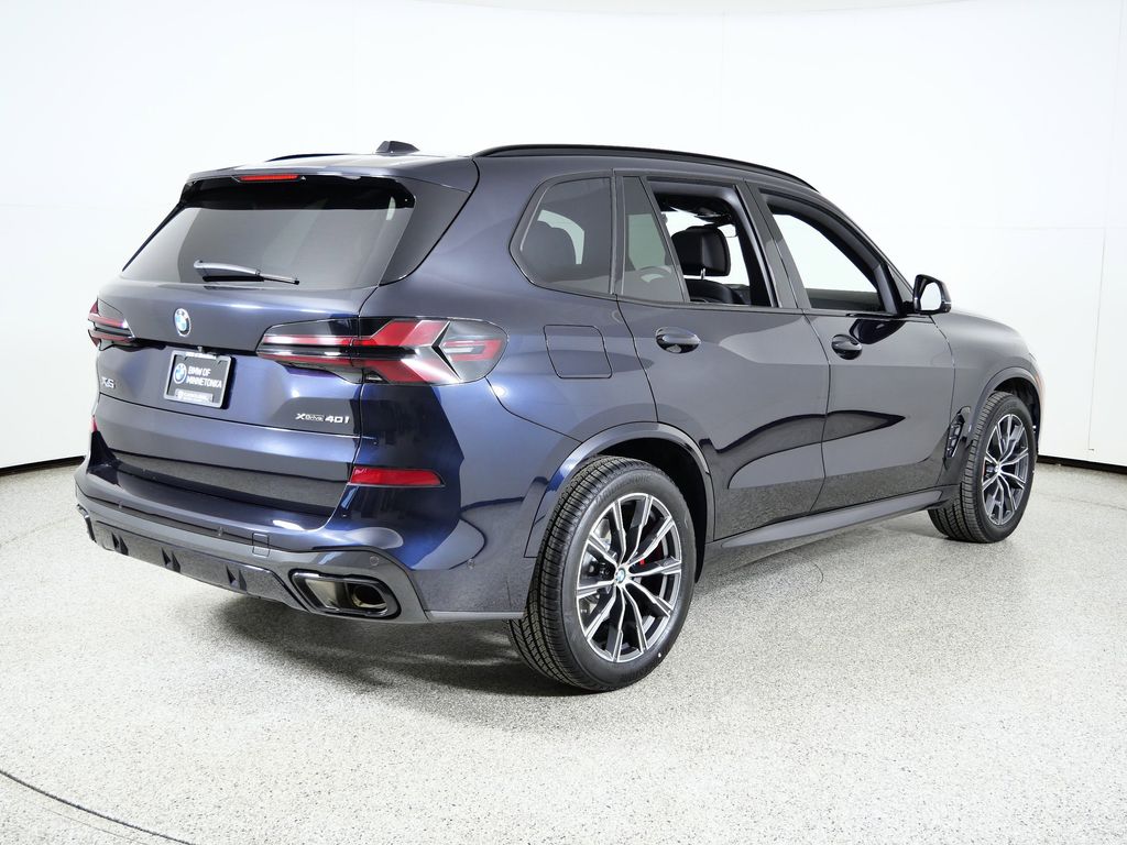 Thumbnail: 2024 BMW X5 - 11