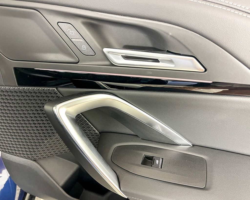 Thumbnail: 2025 BMW X1 - 29