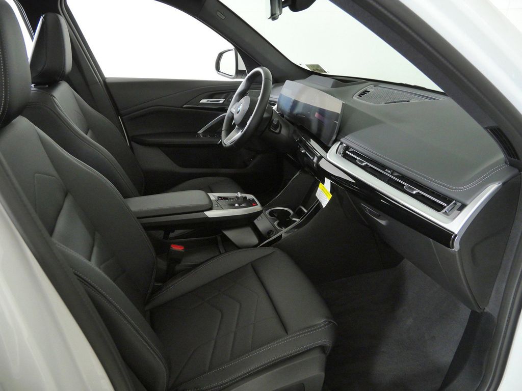 Thumbnail: 2026 BMW X1 - 20