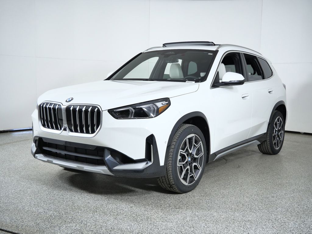 Thumbnail: 2026 BMW X1 - 1