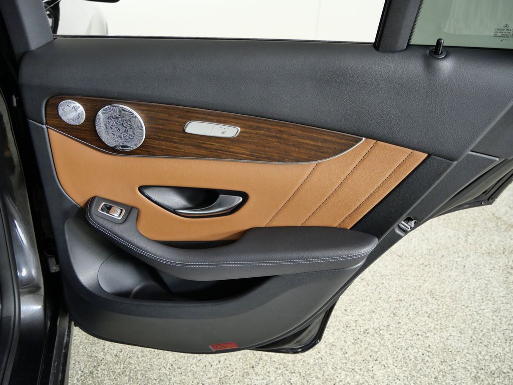 Thumbnail: 2021 Mercedes-Benz GLC - 25