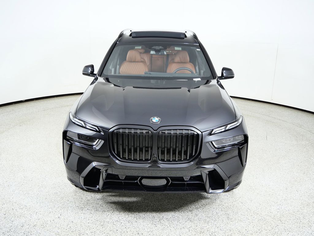 Thumbnail: 2026 BMW X7 - 16