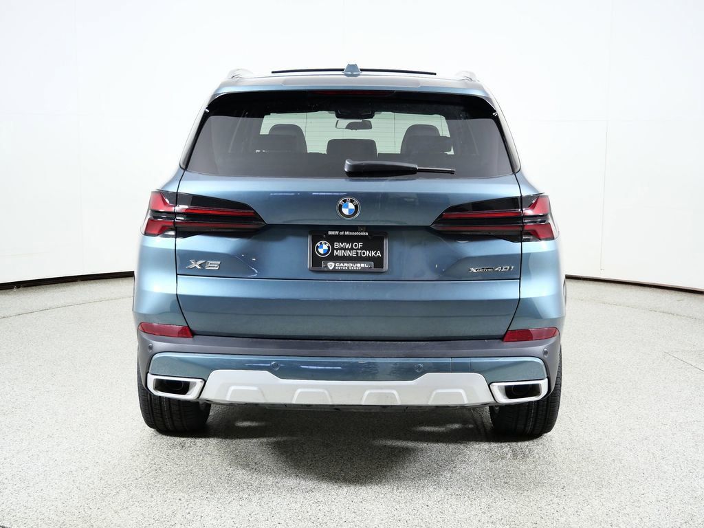 Thumbnail: 2026 BMW X5 - 12