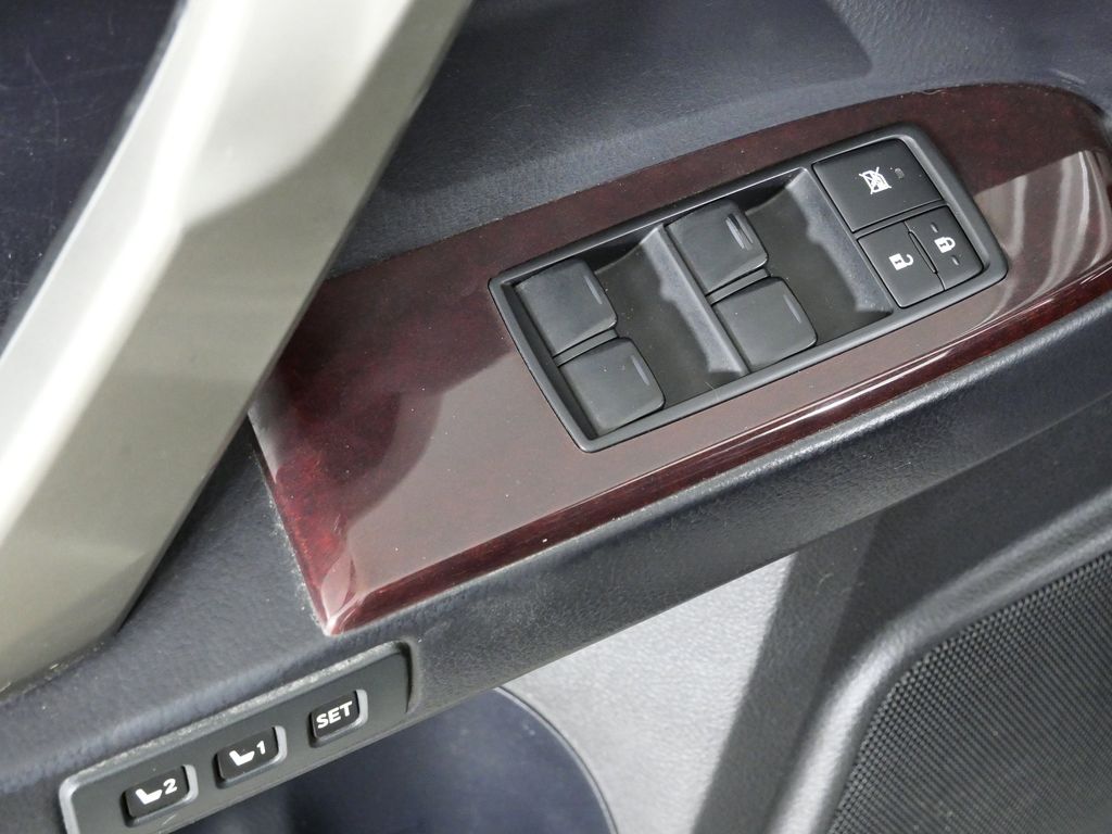 Thumbnail: 2014 Lexus GX - 33