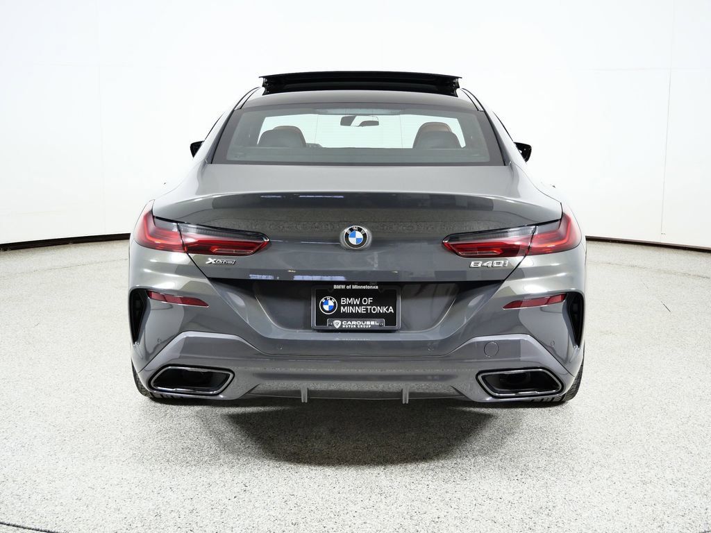 Thumbnail: 2026 BMW 8 Series - 12