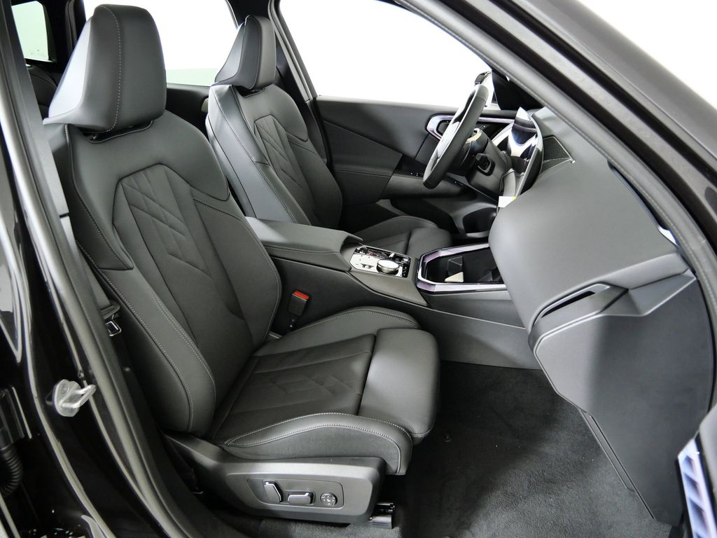 Thumbnail: 2025 BMW X3 - 22