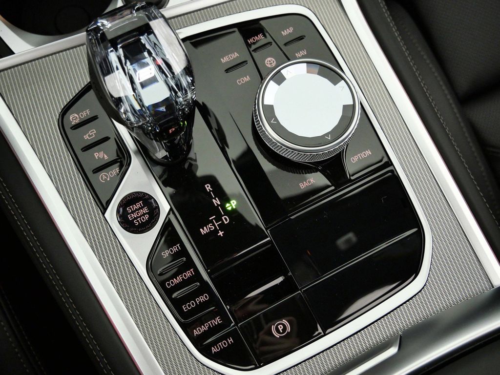 Thumbnail: 2026 BMW 8 Series - 48