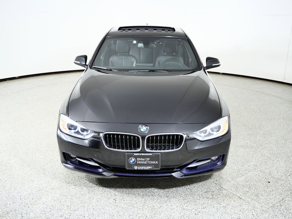 Thumbnail: 2013 BMW 3 Series - 17