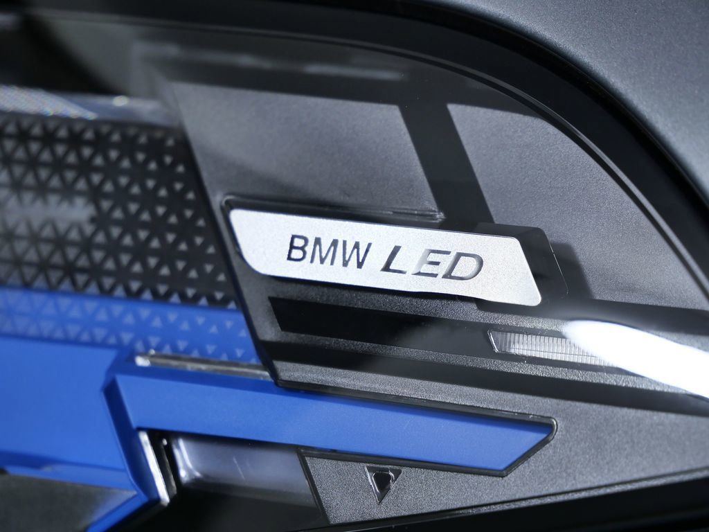 Thumbnail: 2026 BMW X5 - 6