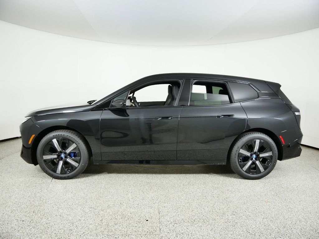 2025 BMW iX xDrive50 14