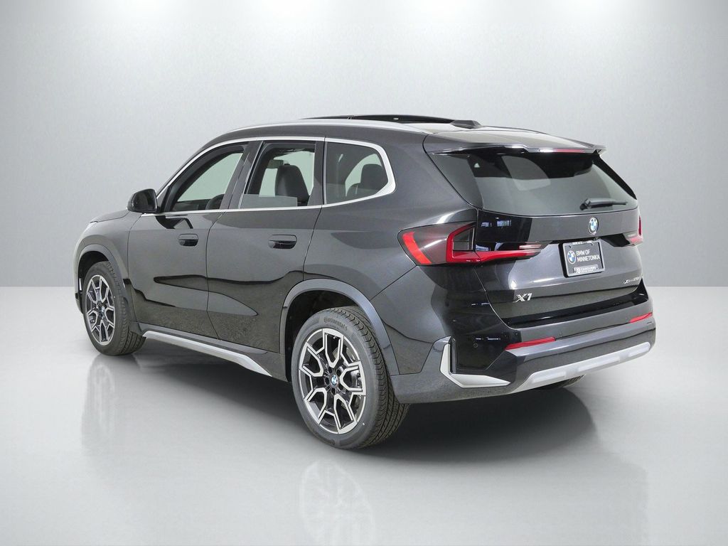 Thumbnail: 2026 BMW X1 - 14