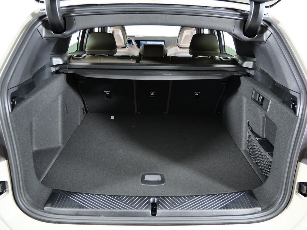 Thumbnail: 2026 BMW X3 - 27