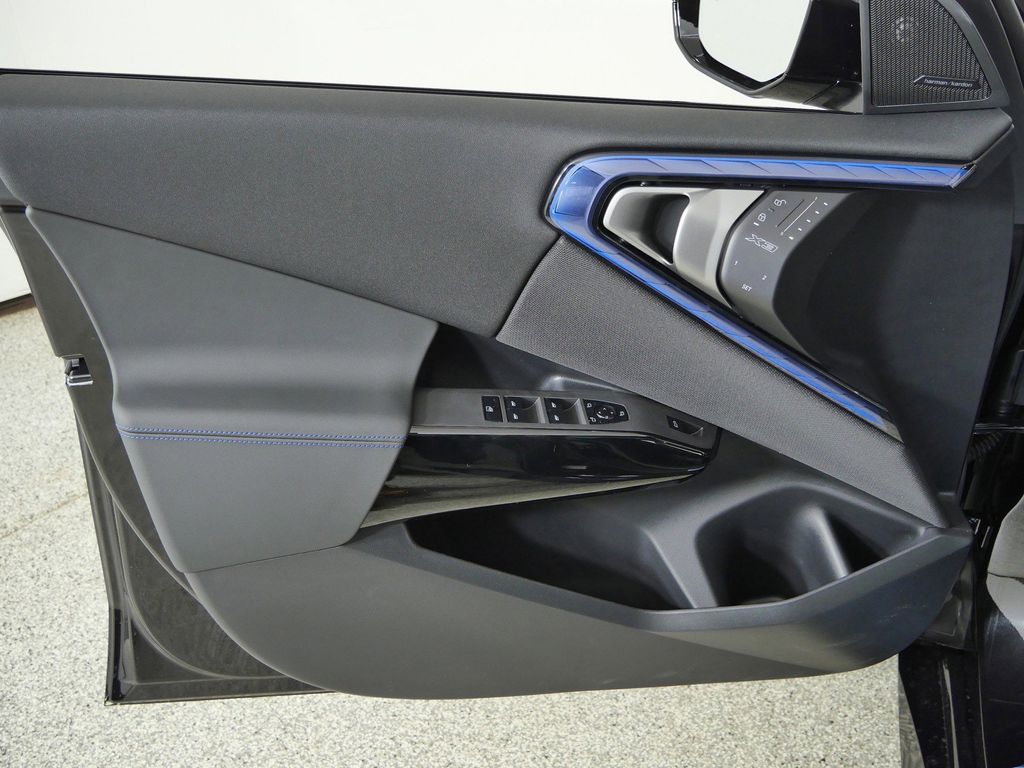 Thumbnail: 2026 BMW X3 - 33