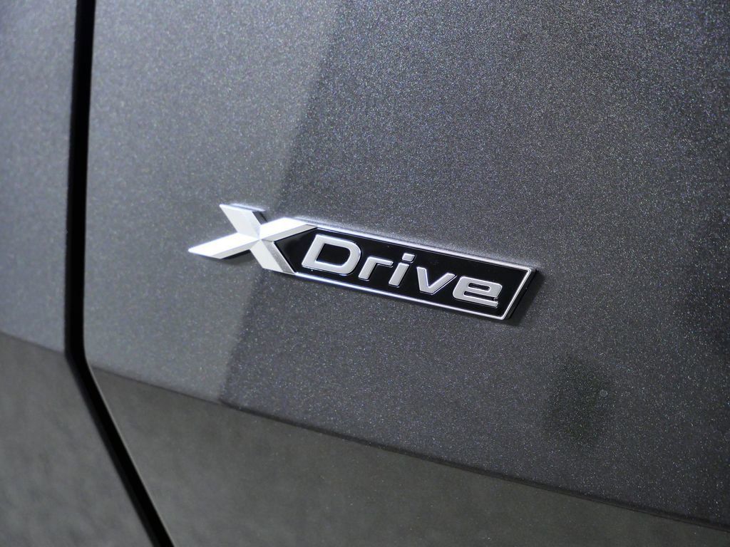 Thumbnail: 2026 BMW X3 - 15