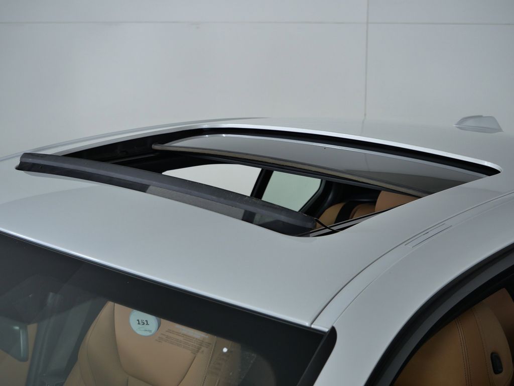 Thumbnail: 2023 BMW 3 Series - 22