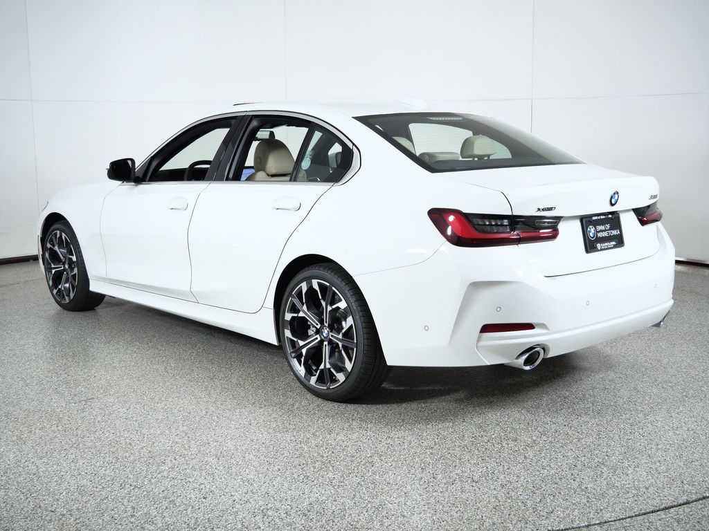 Thumbnail: 2026 BMW 3 Series - 14