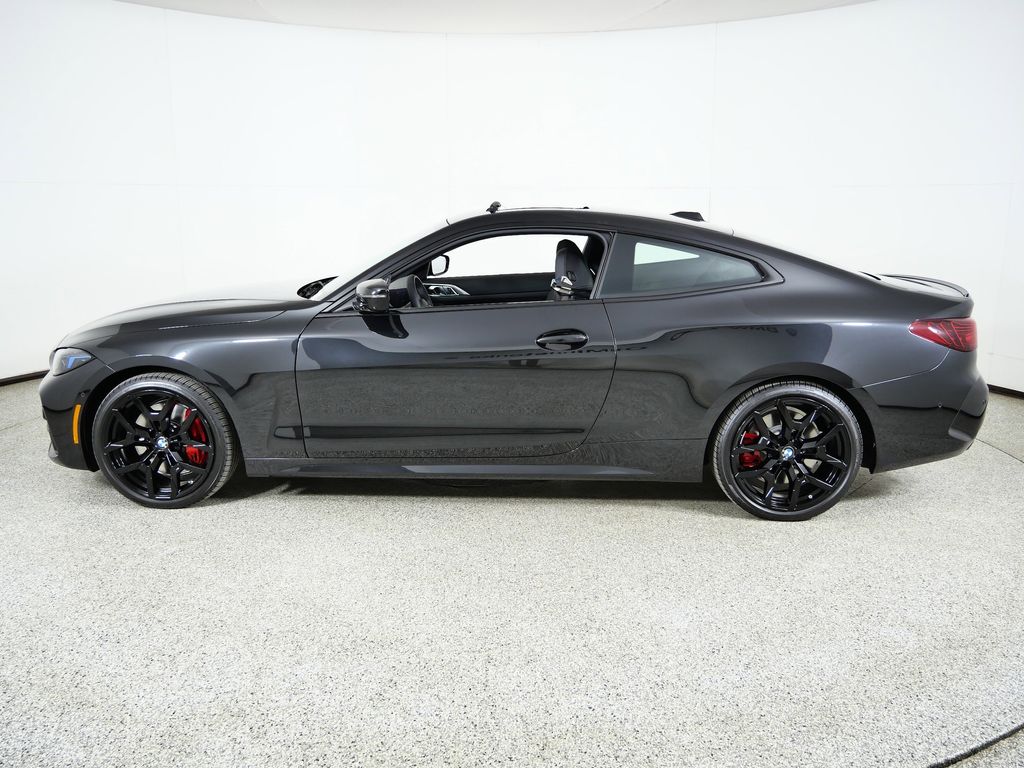 Thumbnail: 2025 BMW 4 Series - 15