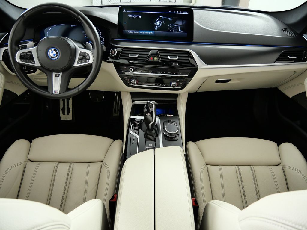 Thumbnail: 2023 BMW 5 Series - 6