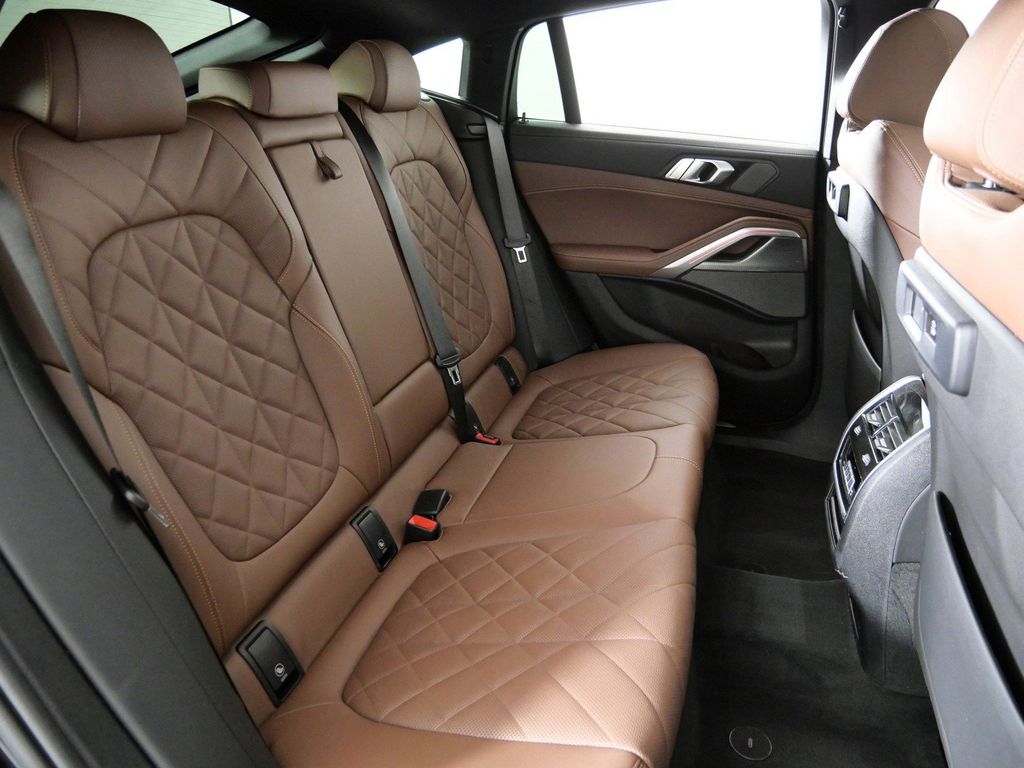Thumbnail: 2023 BMW X6 - 31