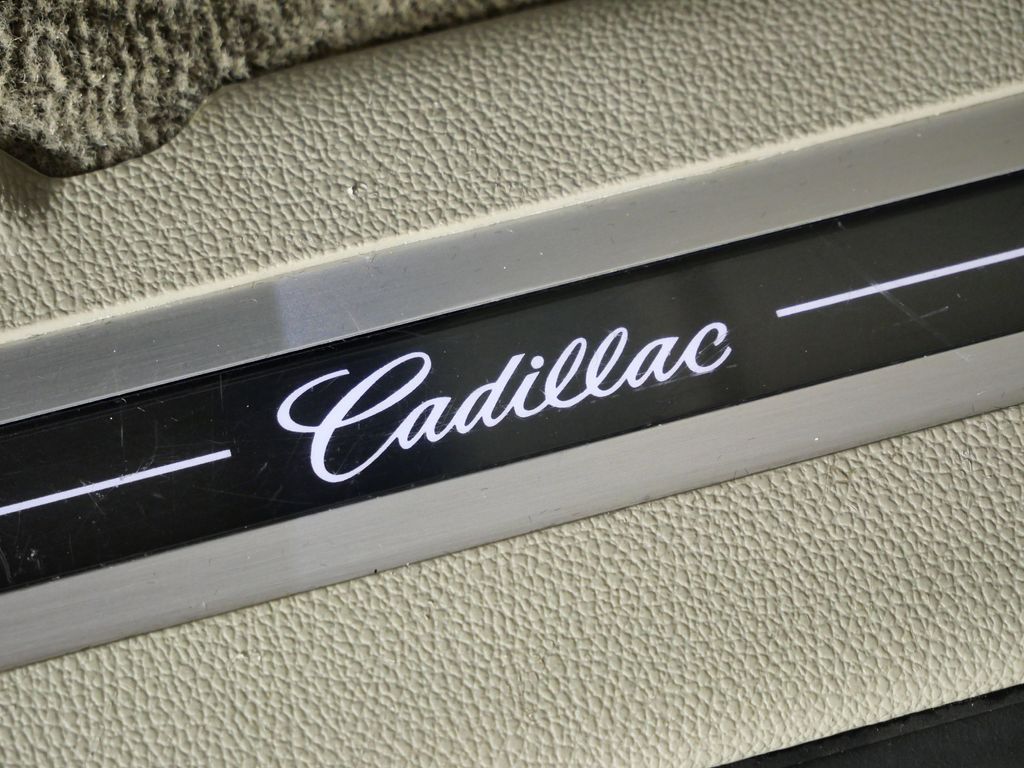 Thumbnail: 2015 Cadillac Escalade - 24