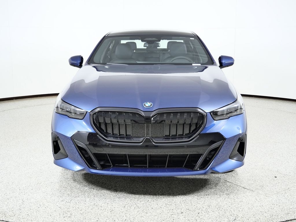 New 2026 BMW 5 Series 550e xDrive Sedan