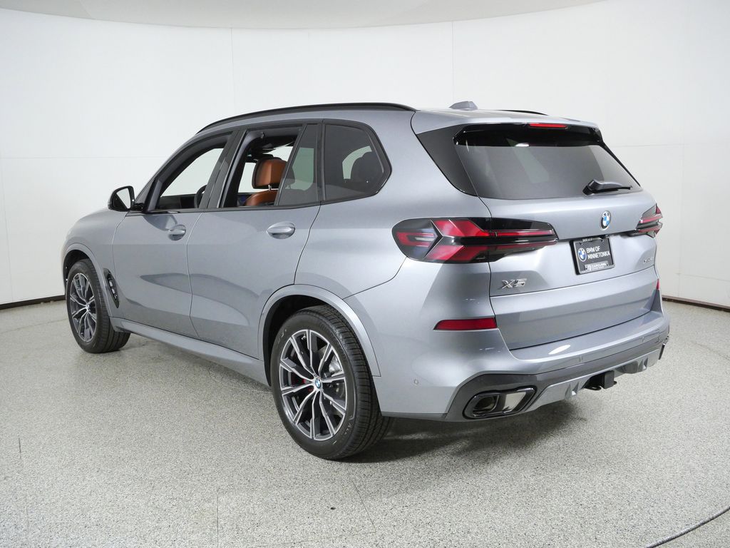 Thumbnail: 2026 BMW X5 - 14