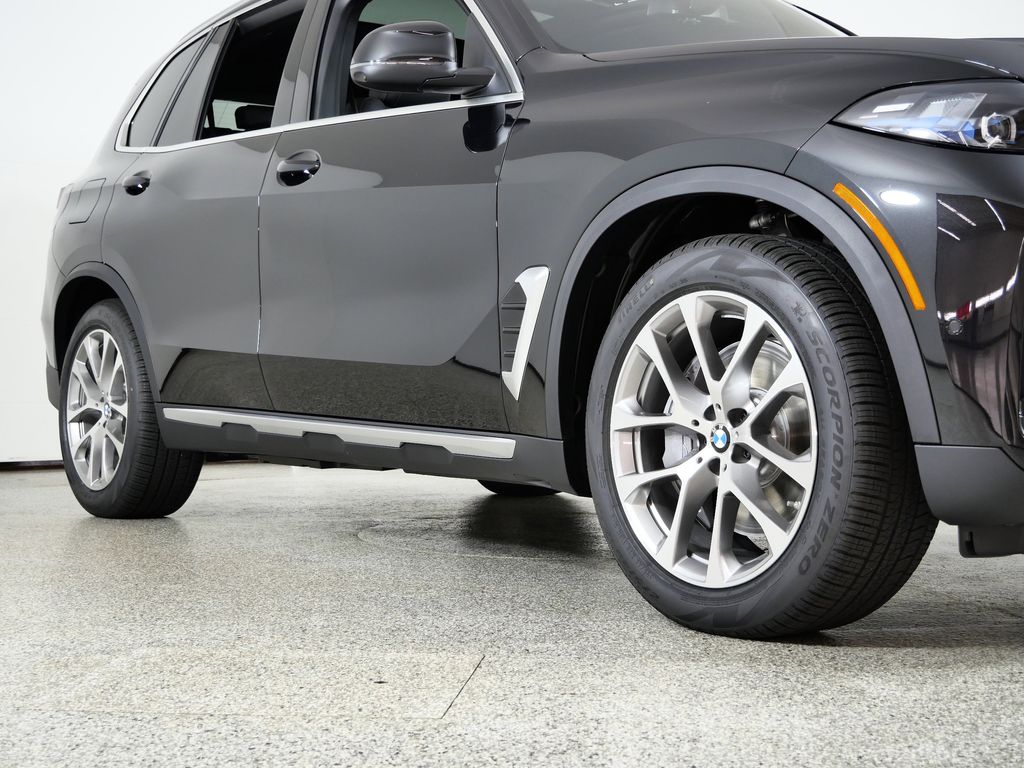 Thumbnail: 2026 BMW X5 - 6