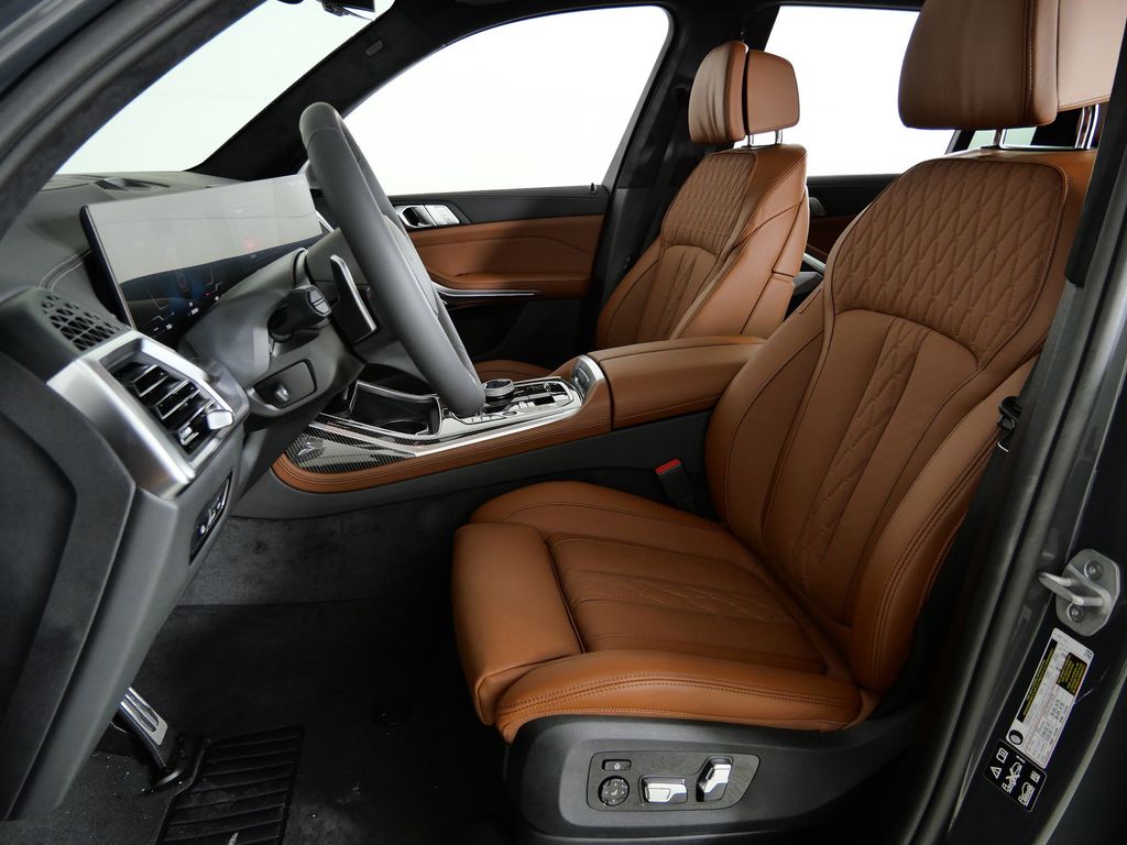 Thumbnail: 2026 BMW X7 - 36