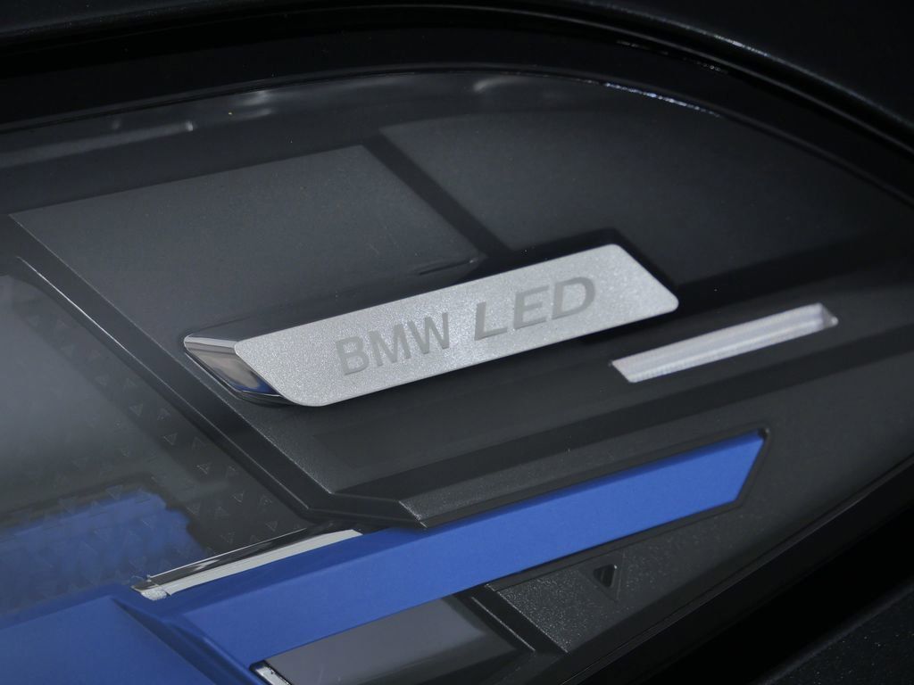 Thumbnail: 2026 BMW X5 - 6