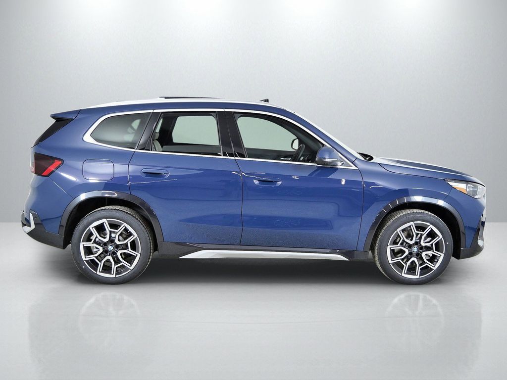 Thumbnail: 2026 BMW X1 - 8