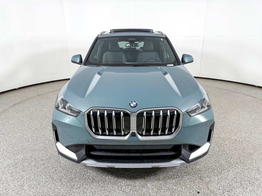 Thumbnail: 2025 BMW X1 - 8