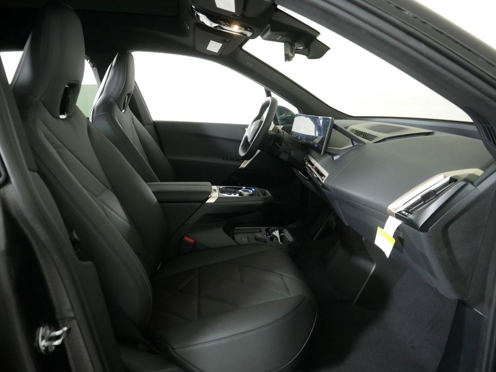Thumbnail: 2025 BMW iX - 22