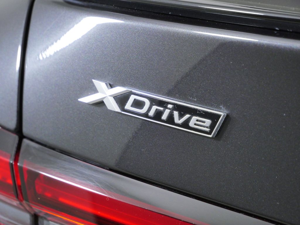 Thumbnail: 2026 BMW 5 Series - 15