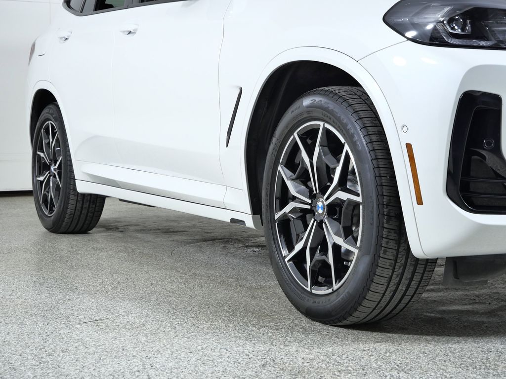 Thumbnail: 2024 BMW X3 - 8