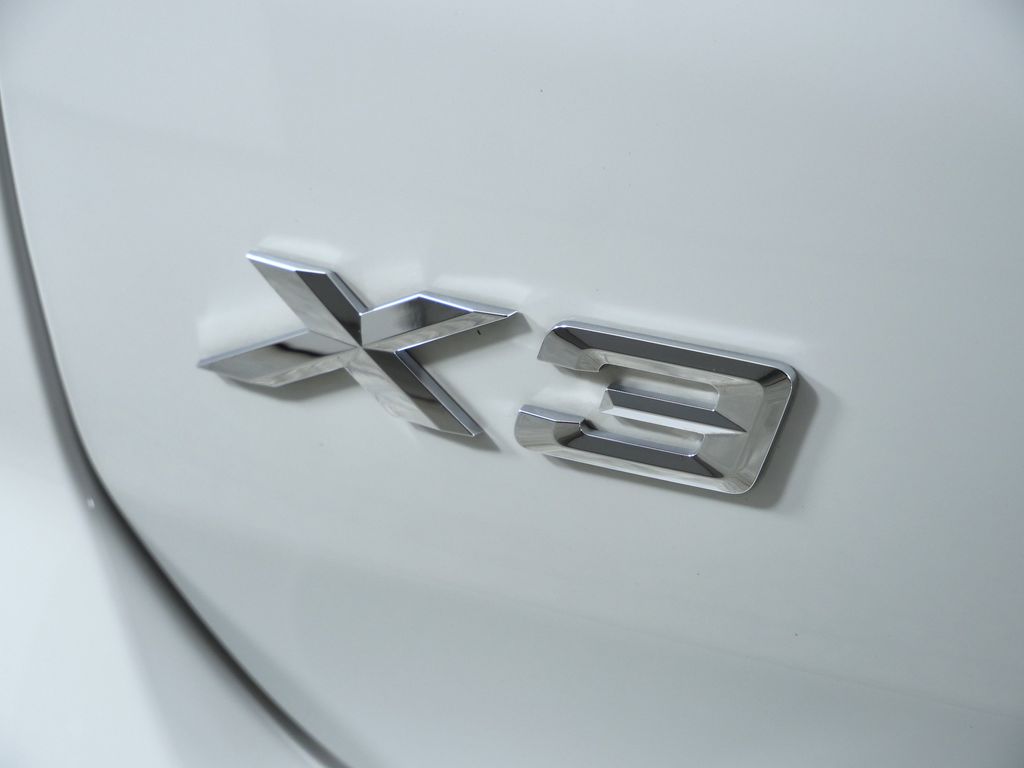 Thumbnail: 2024 BMW X3 - 16