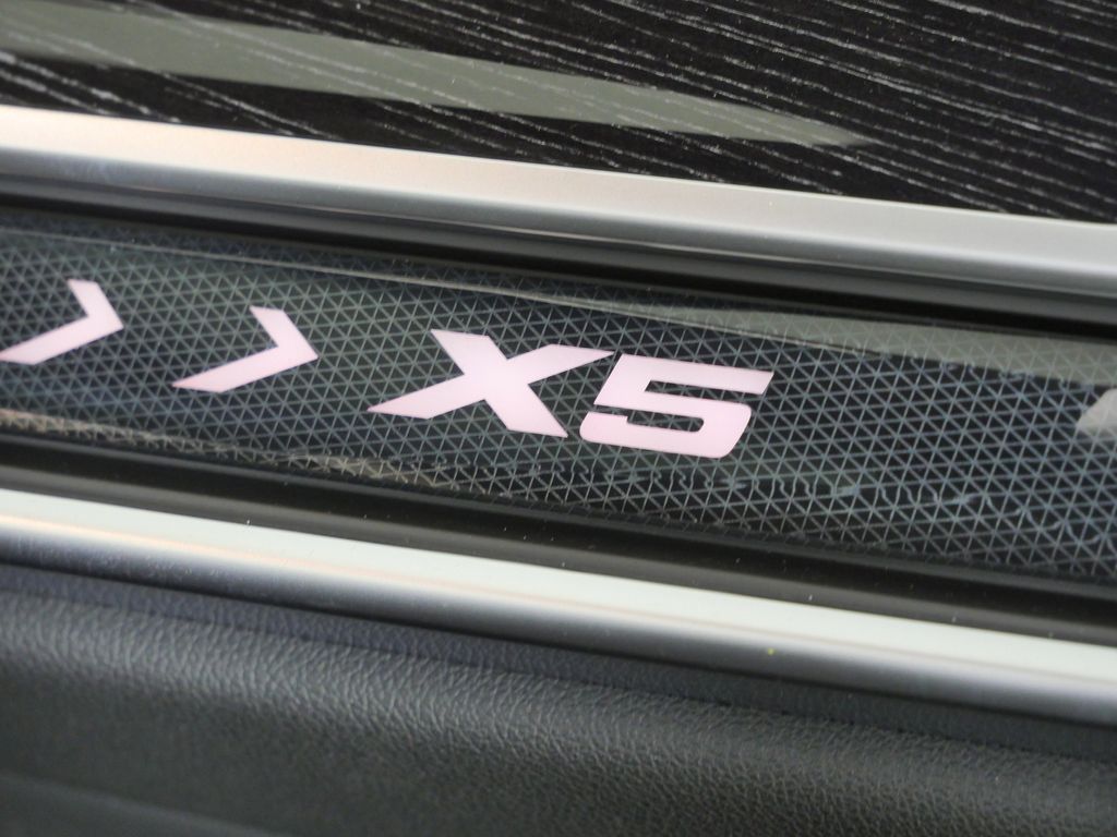 Thumbnail: 2026 BMW X5 - 24