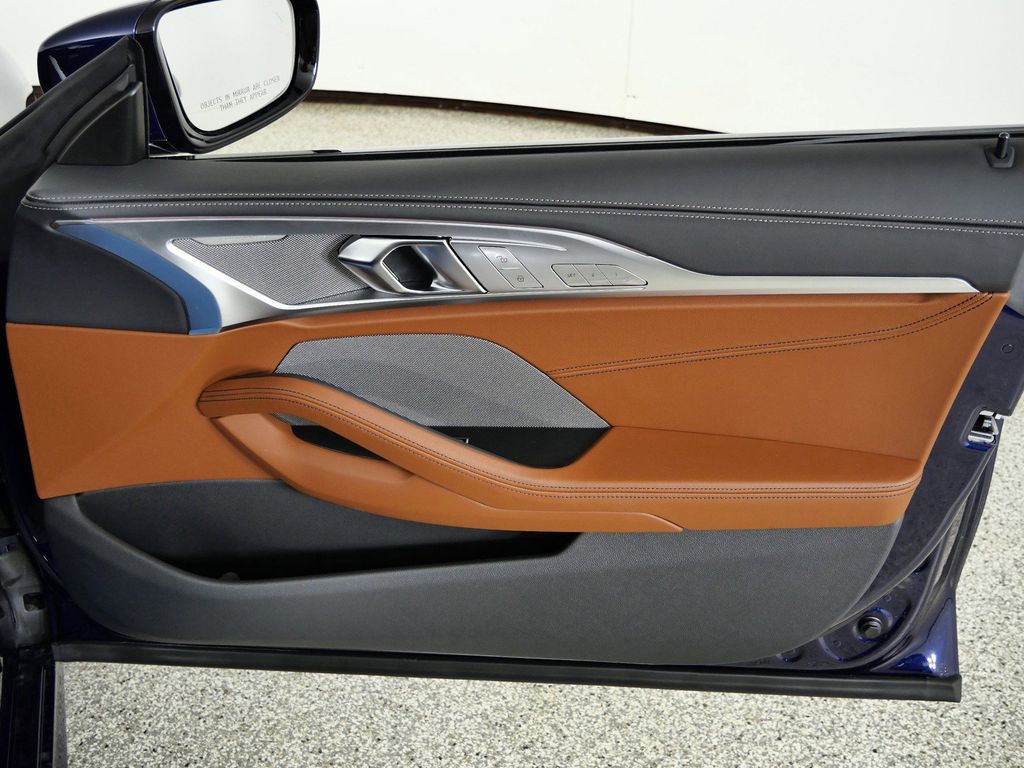Thumbnail: 2026 BMW 8 Series - 19