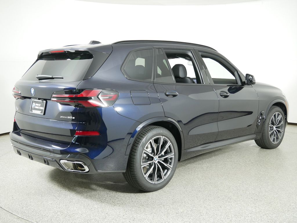 Thumbnail: 2026 BMW X5 - 8